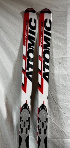 Atomic Race GS 12 183cm 104.5-67.5-88 r=21m Giant Slalom Skis w