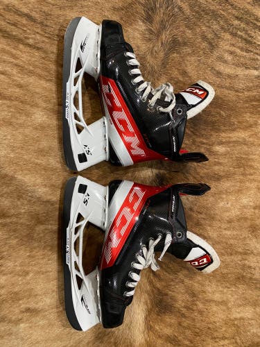 CCM jetspeed ft4 pro skates
