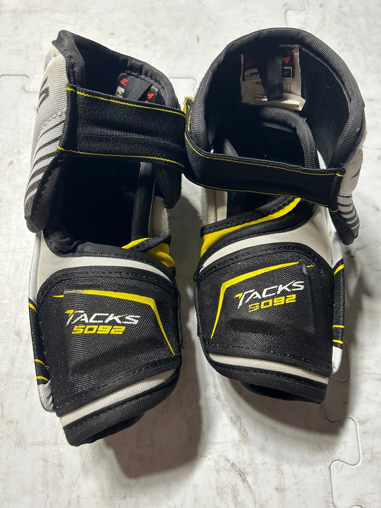 Used Large CCM  Tacks 5092 Elbow Pads
