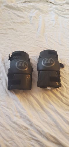 Used Youth Youth Large Warrior Burn Arm Pads