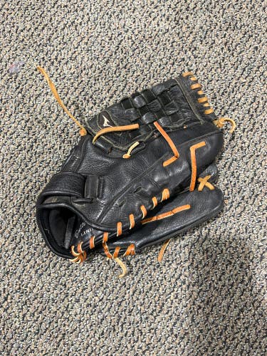 Used Mizuno MVP Youth Right Hand Throw Infield Baseball Glove 11.5"