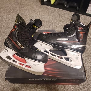 Senior Used Bauer Vapor X2.6 Hockey Skates Regular Width Size 11
