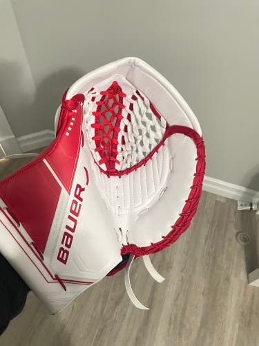 New Bauer Supreme Mach Pro Goalie Glove