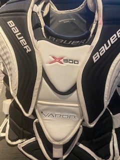 Used Medium Bauer Vapor X900 Goalie Chest Protector