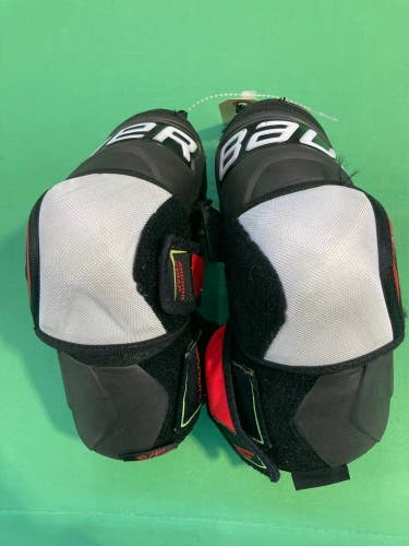 Used Small Bauer Vapor 2x Elbow Pads
