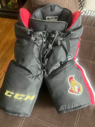 Senior Medium CCM Pro Stock HPUCLP Hockey Pants