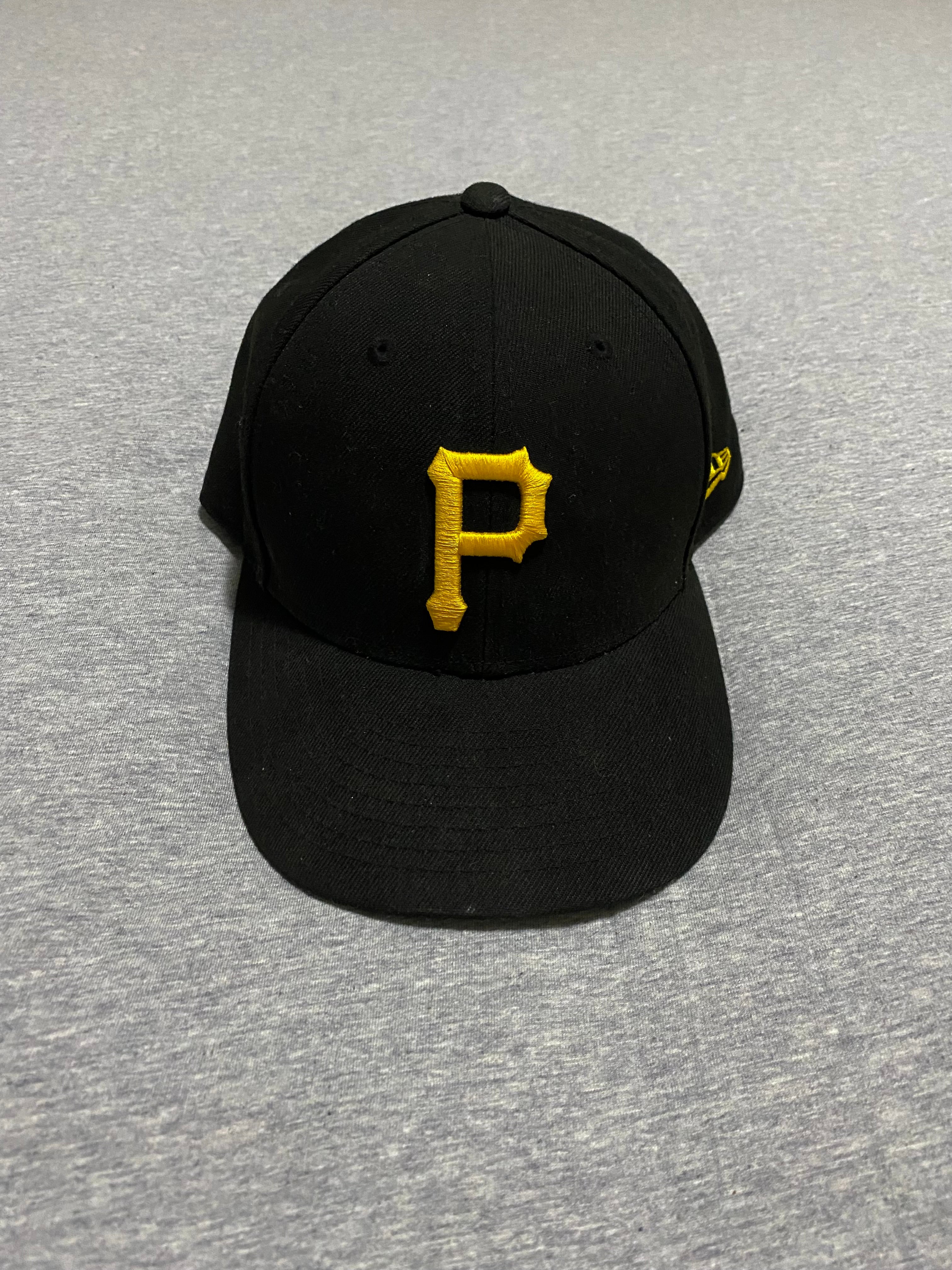 New Era Pittsburgh Pirates Low Profile Hat - 7 1/8