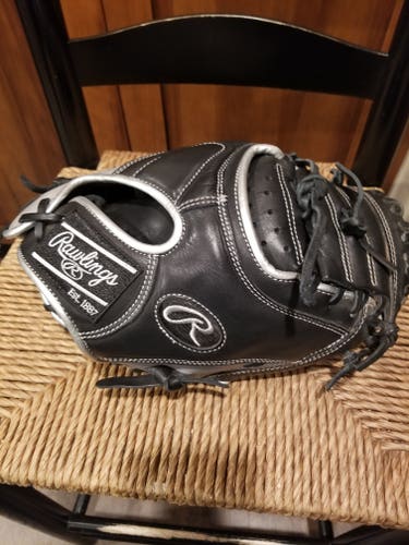 Used Rawlings Right Hand Throw Catcher's Encore Baseball Glove 32"