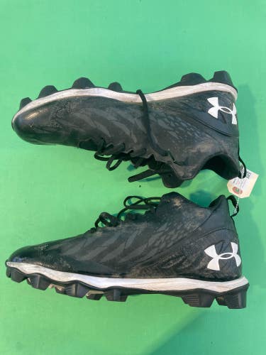 Black Used Adult Men's 13.0 (W 14.0) Molded Under Armour Yard Low