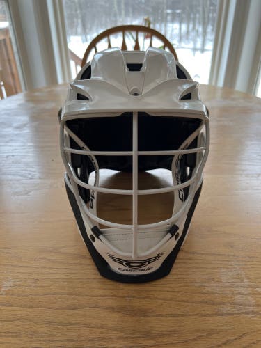 New Cascade S White And Black Helmet