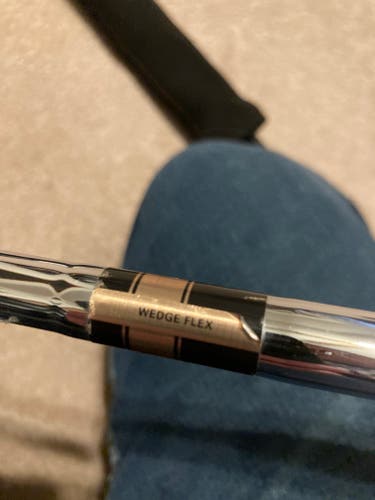 Men's Used Cleveland Right Handed CG15 Wedge Wedge Flex 56 Degree Steel Shaft