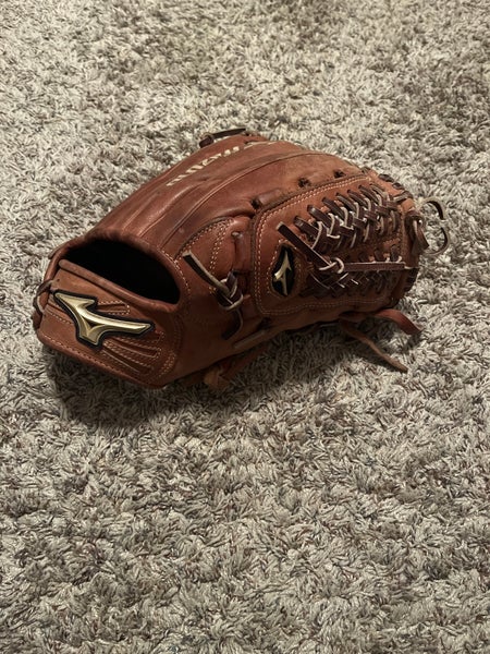 Used Right Hand Throw 11.75" Global Elite VOP Baseball Glove