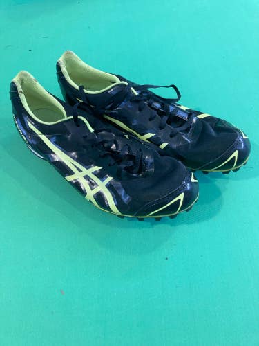 Used Men's 6.5 (W 7.5) Asics Track Shoes