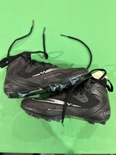 Black Youth size 4.5 Nike Huarache lacrosse cleats
