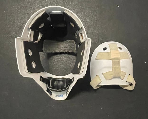 Used Bauer  Profile 960XPM Goalie Mask