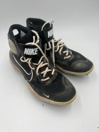 2 Pair Size 11 Nike alpha huarache elite 3