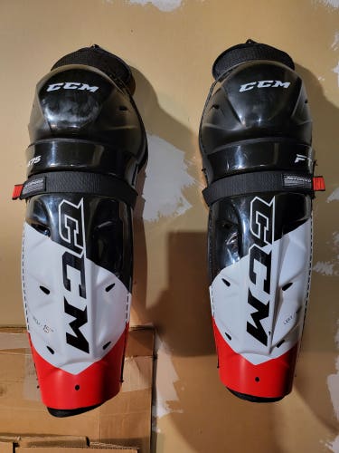 Used CCM Jetspeed FT475 Shin Pads