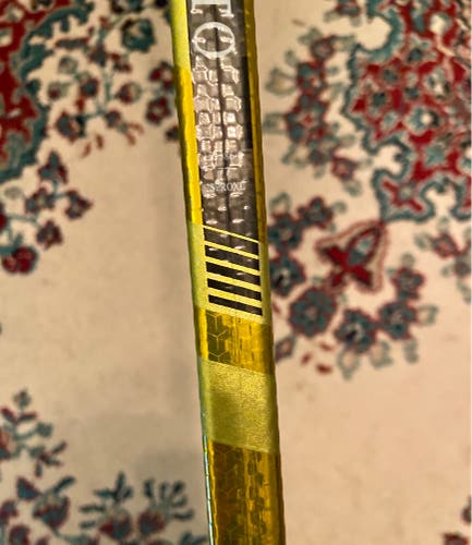 Senior Right Handed P92 Pro Stock 2s Pro XL Hockey Stick