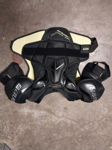 Used Senior Extra Large Bauer Supreme S29 Shoulder Pads