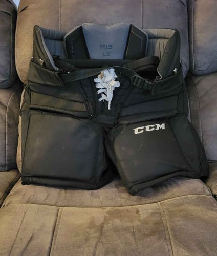 CCM PREMIER R1.9 Goalie Pants INTERMEDIATE SMALL