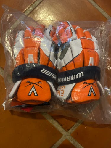 New UVA Warrior EVO QX Gloves