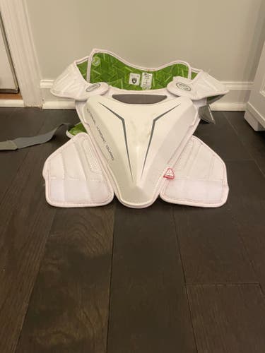 Used Adult Medium Maverik M5 Shoulder Pads