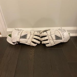 Used Player's Maverik M5 Lacrosse Gloves 12"
