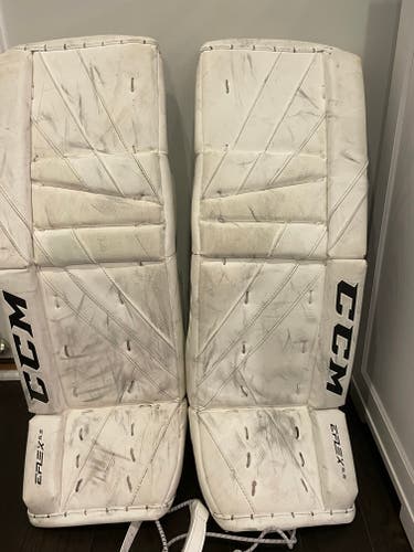 Used 30+1" CCM EFLEX 5.5 Goalie Leg Pads