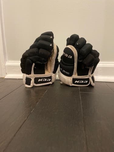 Used CCM 4R Lite Gloves 10"