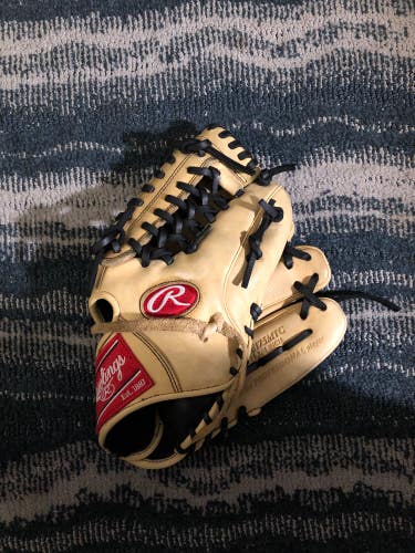 Used Rawlings Gold Glove Elite Right Hand Throw Baseball Glove 11.75"