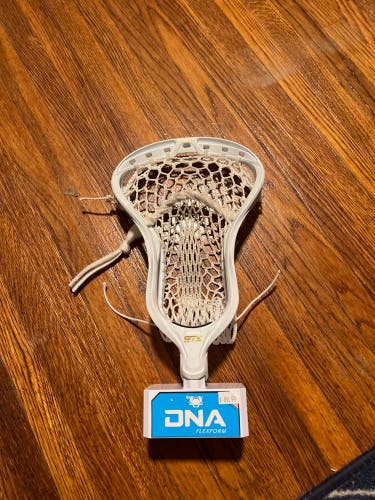 STX Stallion 900 Head *DOESNT COME STRUNG*