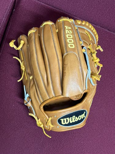 Pro issued Wilson a2000 B2