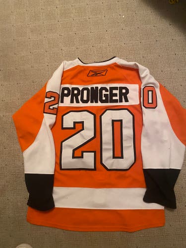 Philadelphia Flyers Chris Pronger jersey size medium
