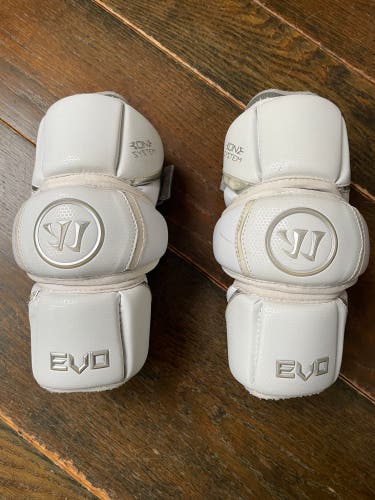 Warrior EVO elbow pads - small