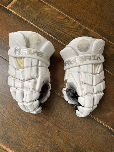 Used Maverik 12" M4 Lacrosse Gloves