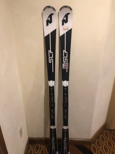 New Nordica Sentra Skis with bindings 170cm long (404322)
