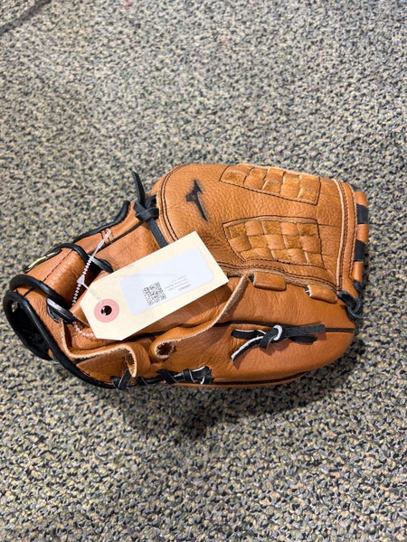 Used Mizuno Right Hand Throw Baseball Glove 11.5"