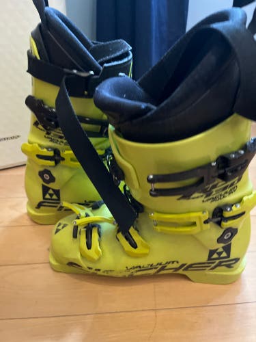 Fischer RC4 Pro 130 Vacuum Ski Boots 27.5