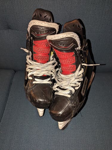 Senior Used Bauer Supreme 2S Pro Hockey Skates Regular Width Pro Stock Size 9.5 10 9.75 Orlov