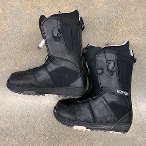 Used Burton Moto Snowboard Boots - Size: M 6.0 (W 7.0)