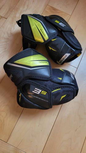 New Small Bauer supreme 3s Elbow Pads