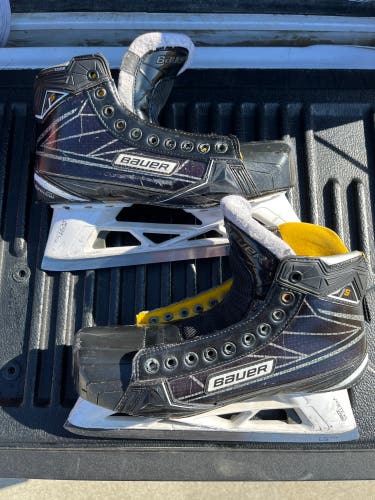 Used Bauer Regular Width  Size 10 Supreme 1S Hockey Goalie Skates