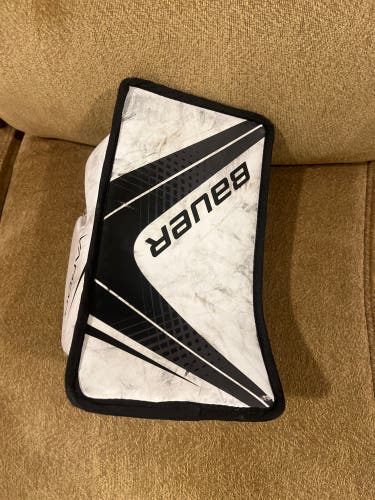 Bauer x700 jr glove and blocker