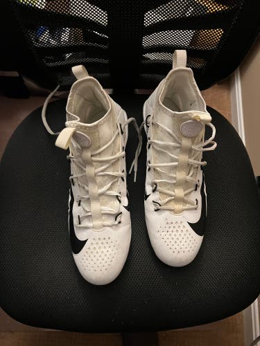 Nike Huarache Size 12