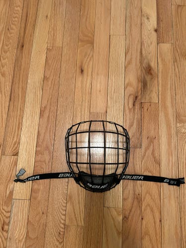 Bauer RBE VIII Oreo Hockey Cage Medium RARE