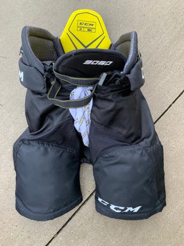 Junior Used CCM Small Tacks 9060 Hockey Pants