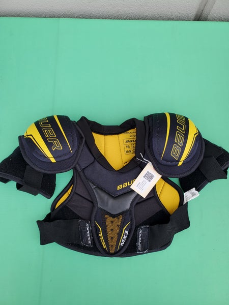 Used Youth Medium Bauer Supreme TotalOne MX3 Shoulder Pads