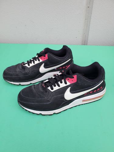 Black Adult Used Men's 10.0 (W 11.0) Nike Shoes
