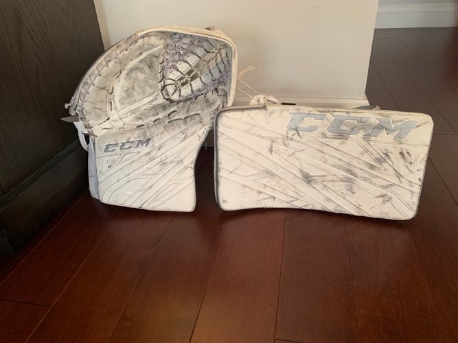 Full Right EFlex 4 Glove And Blocker