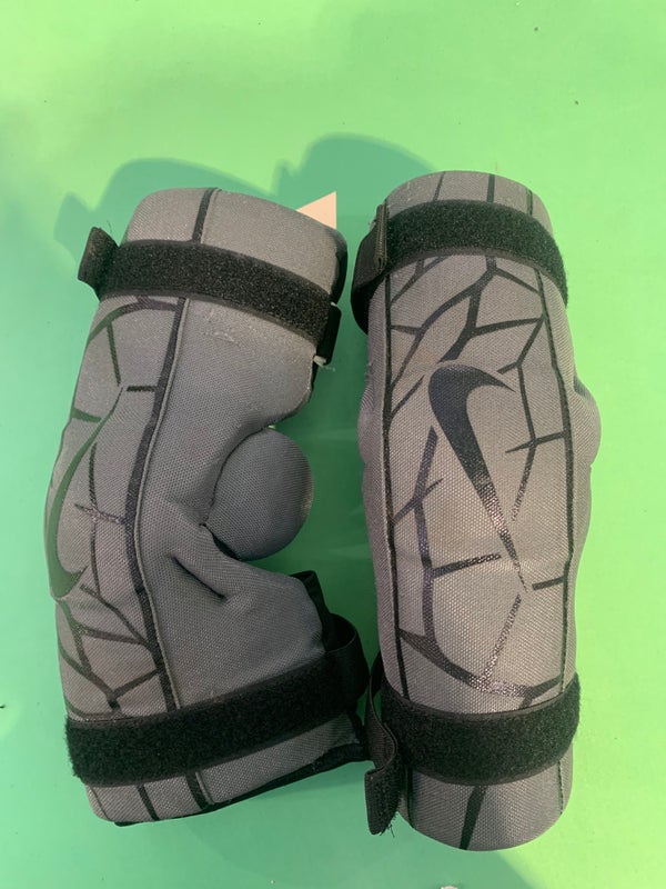 Used Nike VAPOR LT LG Lacrosse Arm Pads and Guards